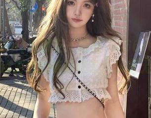 与朋友一起在“166run”观看动漫游戏的吃瓜奇遇，乐趣无穷！