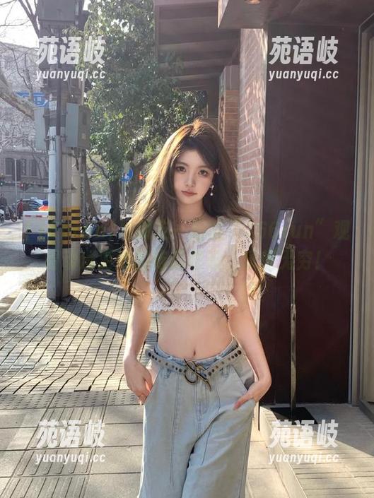 与朋友一起在“166run”观看动漫游戏的吃瓜奇遇，乐趣无穷！