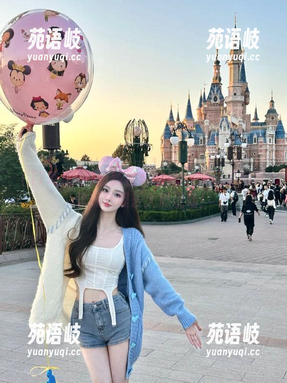 17吃瓜网 最新视频曝光!17吃瓜网带你玩转娱乐大瓜现场!