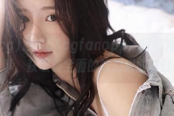 通过51cgfanapp，探秘娱乐圈新鲜事，获取最全面的吃瓜趣闻与讨论。