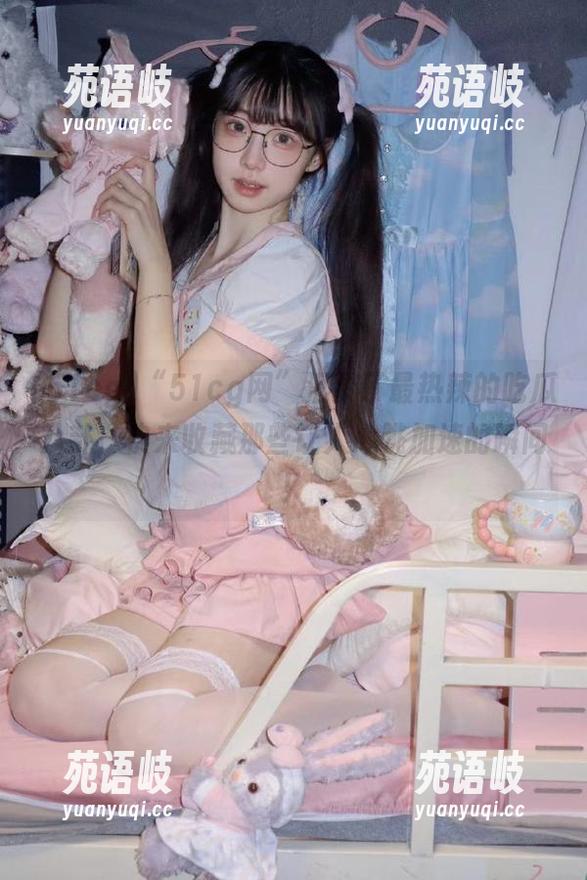 “51cg网”汇聚了最热辣的吃瓜八卦，快来收藏那些让人心跳加速的瞬间！