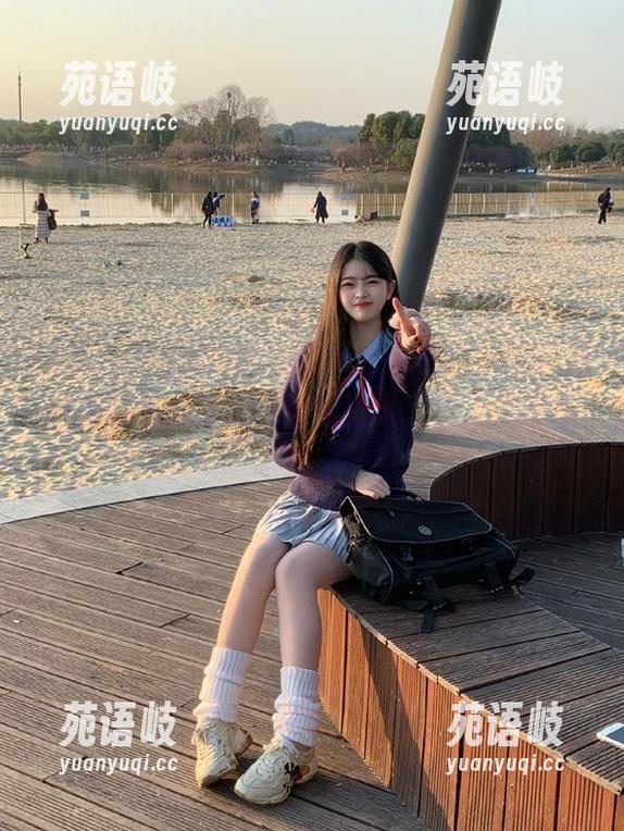 访问51cg.fun吃瓜网址，登录账号后畅享每日新鲜娱乐资讯，令人目不暇接！