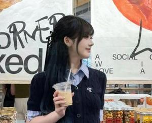 在“吃瓜网站51瓜”登录，轻松获取最新的娱乐八卦新闻！