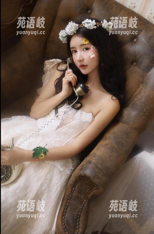 在51福利吃瓜app上，和更多喜爱吃瓜的朋友一起交流互动，乐趣无穷！