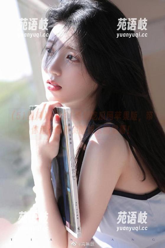 体验51黑料吃瓜网苹果版，带你走进最真实的娱乐圈黑幕！