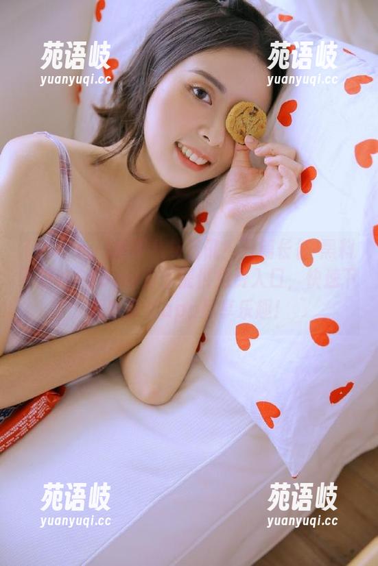 想要八卦资讯？万篇长征-黑料不打烊668.su为你提供免费入口，快速下载吃瓜类app尽享乐趣！