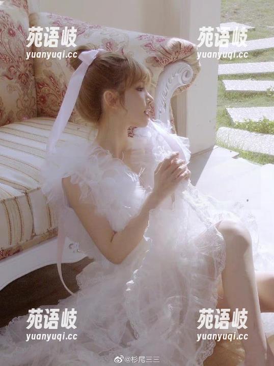 想知道娱乐圈八卦？快来下载718吃瓜网，优质网站任你探索