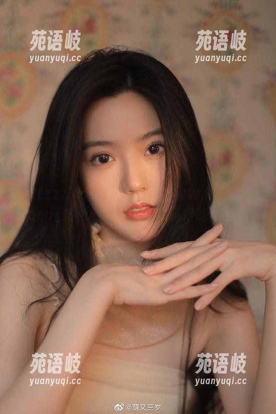轻松登录www.tttzzz.com网站，畅玩动漫游戏风格吃瓜平台