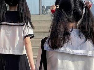 五一吃瓜官网全新上线，传送门打开你的吃瓜体验新天地！