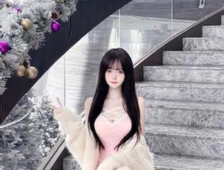 首页温情呈现：黑料正能量最美烧烤店老板娘用爱经营美味
