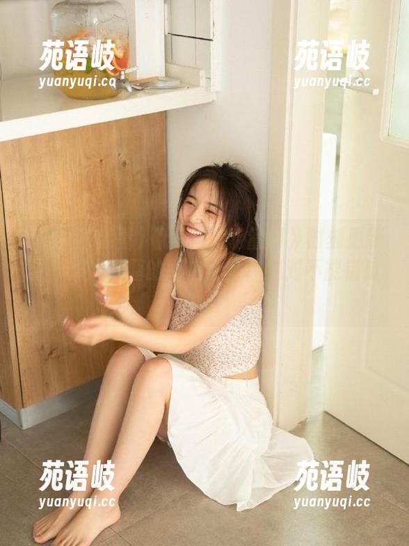 《黑料正能量hl》时刻更新发布，娱乐圈的秘密八卦你绝对不能错过！